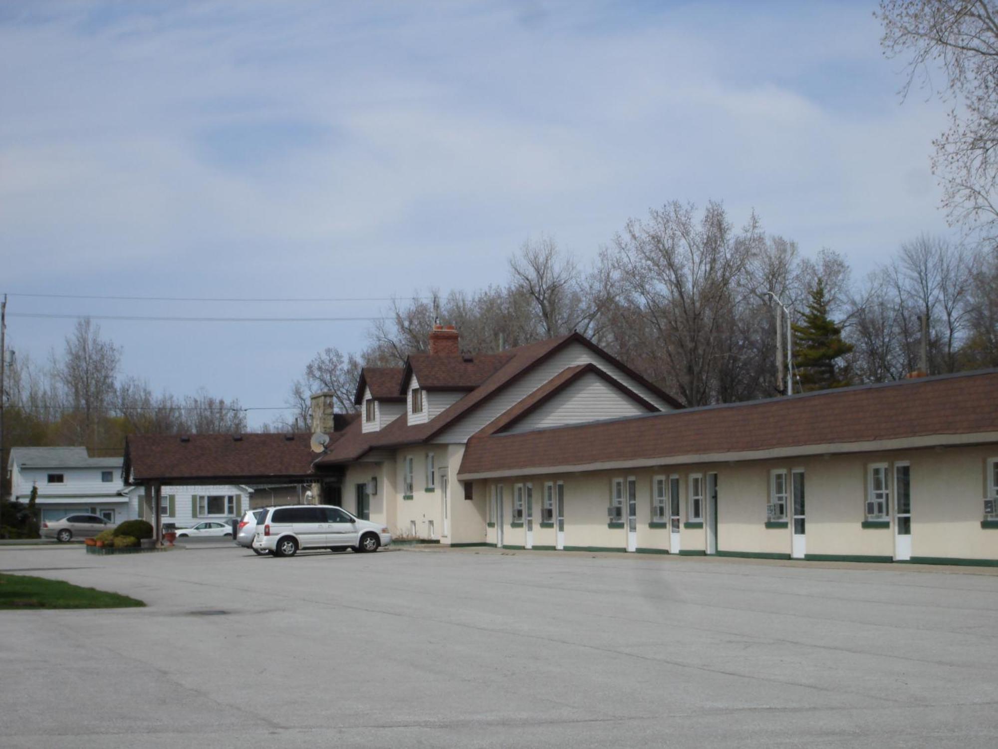 The Gables Inn Sarnia Exterior foto