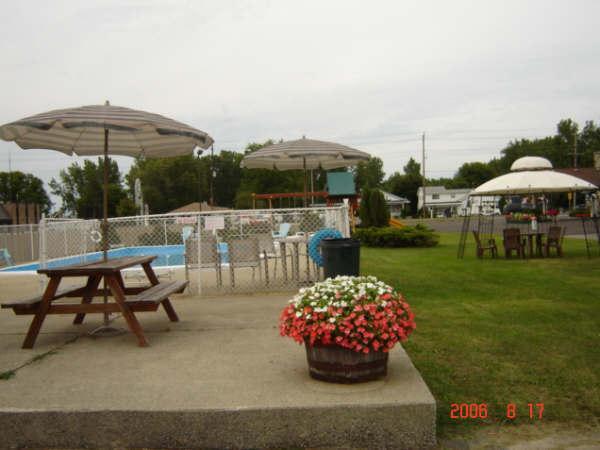 The Gables Inn Sarnia Exterior foto